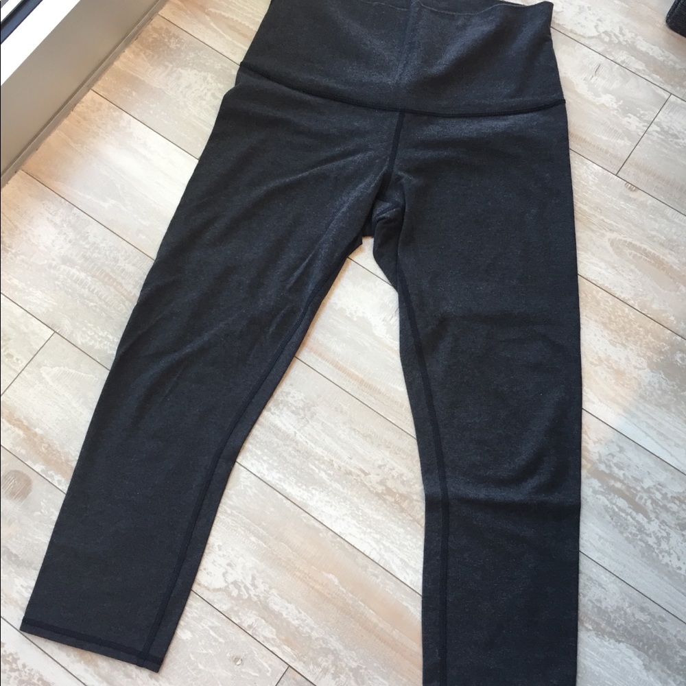 Dark Grey Lululemon Wunder Under Crops